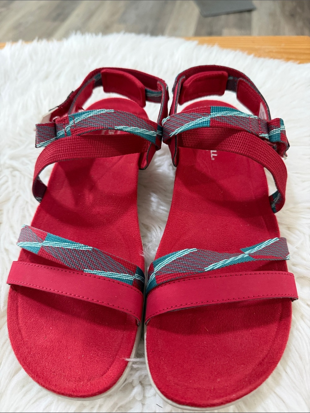 Merrell Red Sandals with Teal Accent Straps Size 9